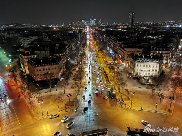 使用华为P30 Pro手持夜景模式下拍摄