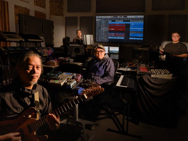 本次专辑由多年好友兼合作搭档的四位音乐人共创而成。从左至右分别为：汪文伟（左前方）、芦启明（左后方）、王璐（中间）、阮祥博（最右）。