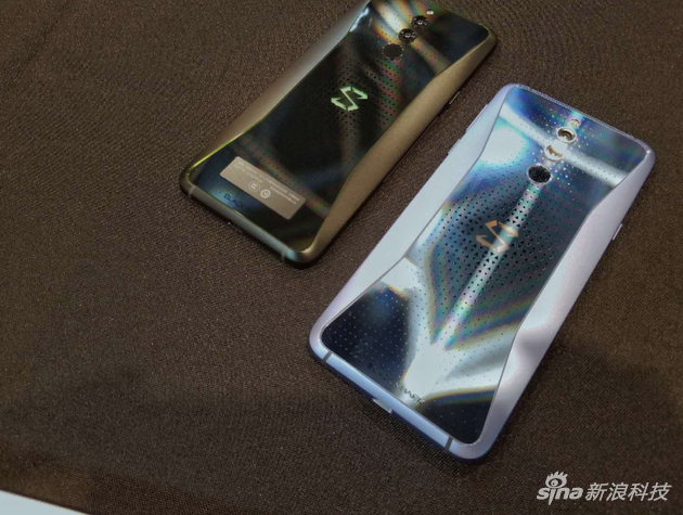 黑鲨手机Helo上手:加上RGB跑马灯性能提升100%?