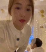 求完婚再摆拍一下gif搞笑图片