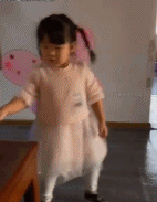 敌损一千自损八百行为gif搞笑图片