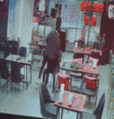 两个醉鬼一台戏gif搞笑图片