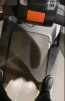 跑步机承受了不该承受的gif搞笑图片