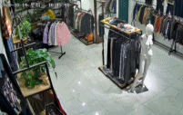 奶茶到了-搞笑gif动态图片-izike
