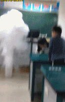 化学实验课课堂气氛效果拉满-搞笑gif动态图片-izike