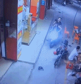 “靠谱”司机gif搞笑图片