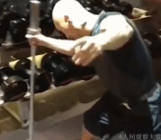 还有谁不服来啊gif搞笑图片