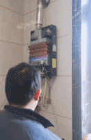 热水器是这样工作的gif搞笑图片