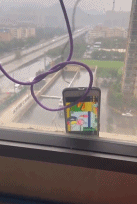 紧张提到嗓子眼了gif搞笑图片