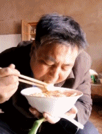男人吃饺子一口一个-帅哥动态图片-gif动态图-izike