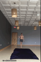 一块布穿出了高定礼服感gif搞笑图片