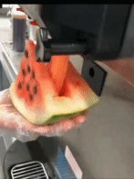 夏日的清凉gif搞笑图片