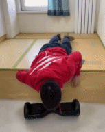 懒人的生活gif搞笑图片