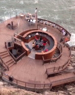 属于大妈们的友谊gif搞笑图片