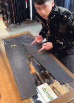 教你折叠衣服裤子gif搞笑图片