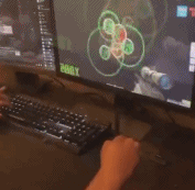 如此惊人的手速gif搞笑图片