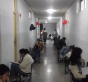 为了更想要的人生gif搞笑图片