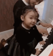 四肢有各自的想法gif搞笑图片