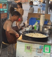 理想与生活gif搞笑图片