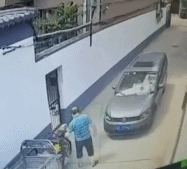 这缝我自己过就好了gif搞笑图片