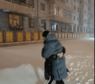 东北铁子的日常相处gif搞笑图片