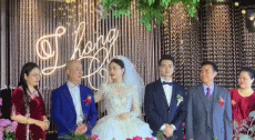 娶媳妇和嫁女儿的父母不同心情-美女动态图片-gif动态图-izike