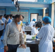 打疫苗怎么穿gif搞笑图片