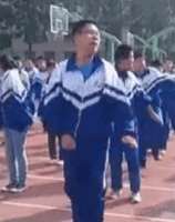 高中胖胖男生热情跳舞动作-帅哥动态图片-gif动态图-izike