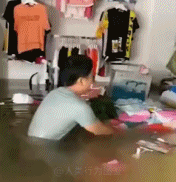 勇敢坚强地生活下去gif搞笑图片