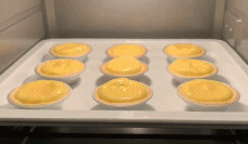 十分治愈的烘培过程gif搞笑图片