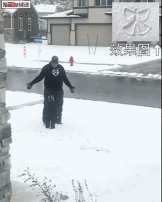 第一次做雪天使的宝宝gif搞笑图片