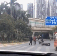 何必互相伤害-搞笑gif动态图片-izike