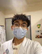 当医学生的医术被质疑撩起秃头-搞笑gif动态图片-izike