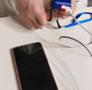 停电如何给手机充电gif搞笑图片