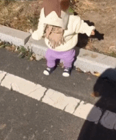 只因我身材小gif搞笑图片