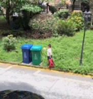 先开盖子太无趣了gif搞笑图片