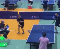 裁判表示很无辜gif搞笑图片