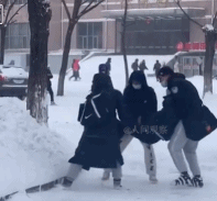 北方人冬日快乐gif搞笑图片