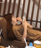 高鼻梁更要清理gif搞笑图片