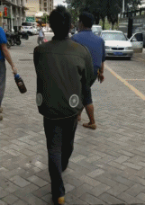 这种空调服哪里有卖-搞笑gif动态图片-izike