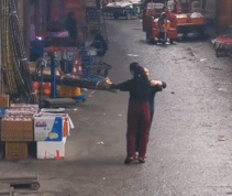 属于母女的浪漫时刻gif搞笑图片