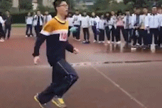 调高运动员助跑后无法跳高-搞笑gif动态图片-izike