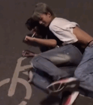 单车上的爱情gif搞笑图片