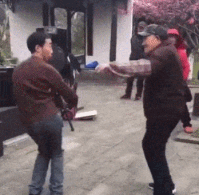 两老头跳广场舞动作-搞笑gif动态图片-izike