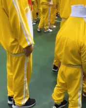 操场灵异事件gif搞笑图片