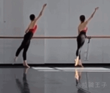 说好的同步呢gif搞笑图片