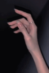 拥有一双好看的手gif搞笑图片