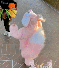 上街就是最靓的崽gif搞笑图片