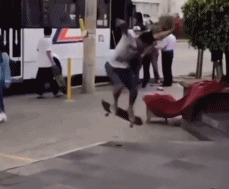 缘分来得太快gif搞笑图片