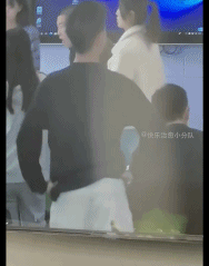 社团活动男人扭扭屁股-帅哥动态图片-gif动态图-izike